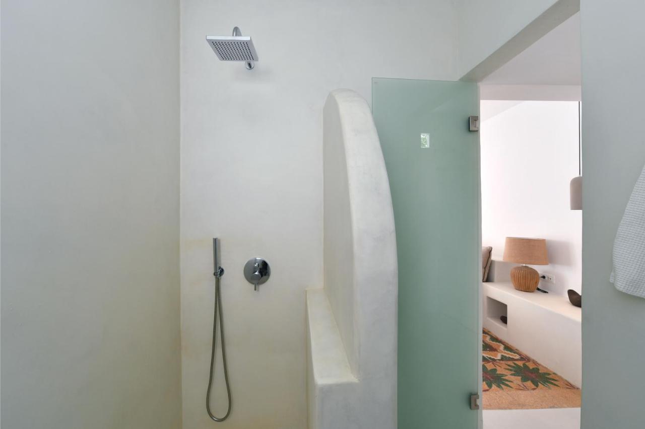 Thiro Santorini Villa Fira  Exterior photo